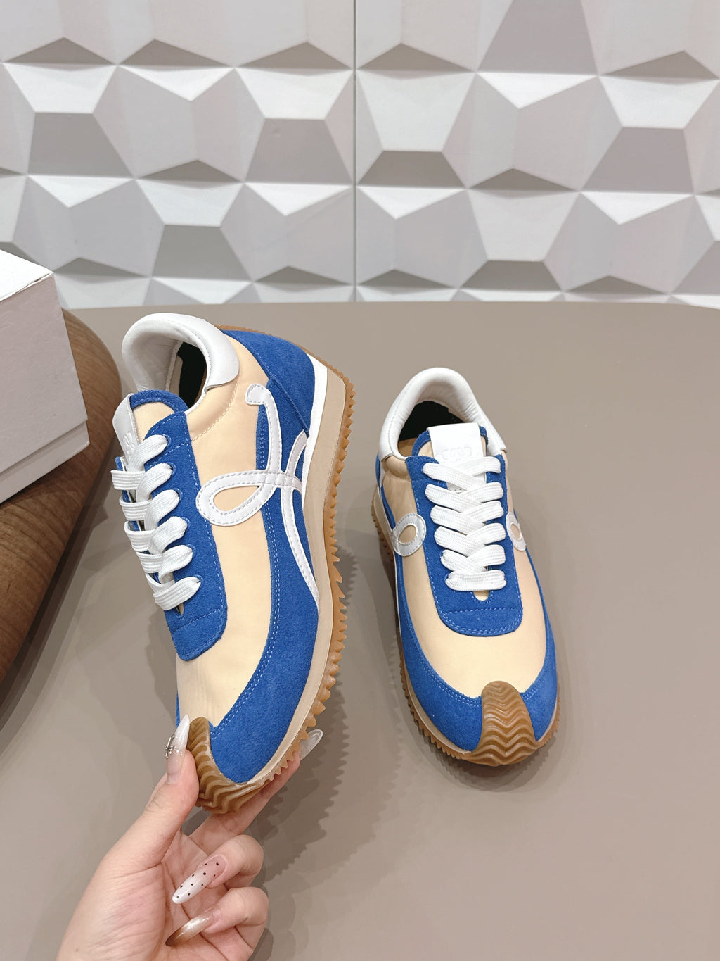 L2-Sneakers