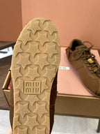 M-Sneakers