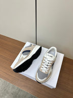 S-Sneakers