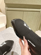 B-Sneakers