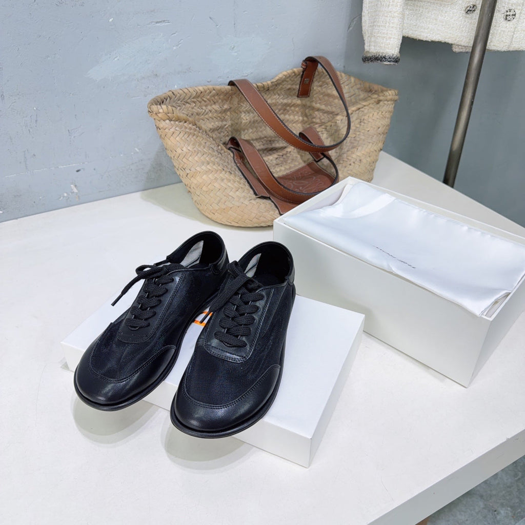 T-Sneakers