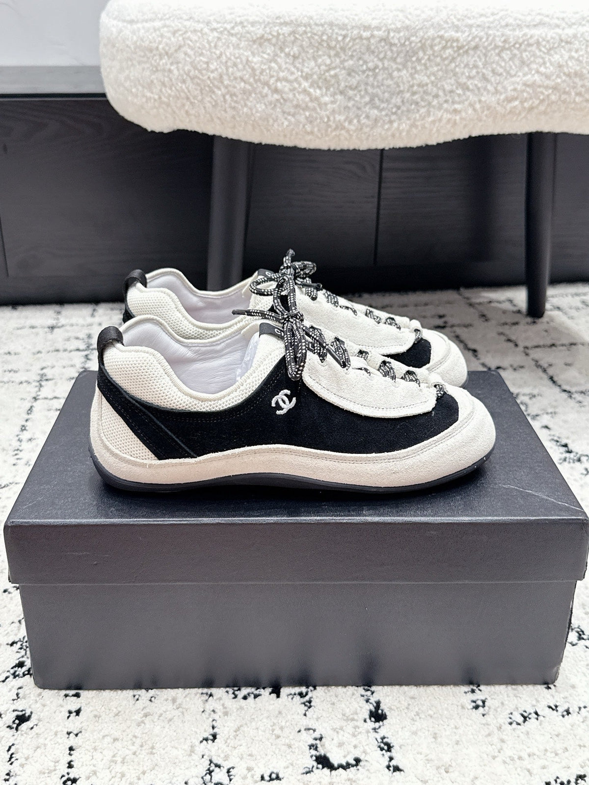 C-Sneakers