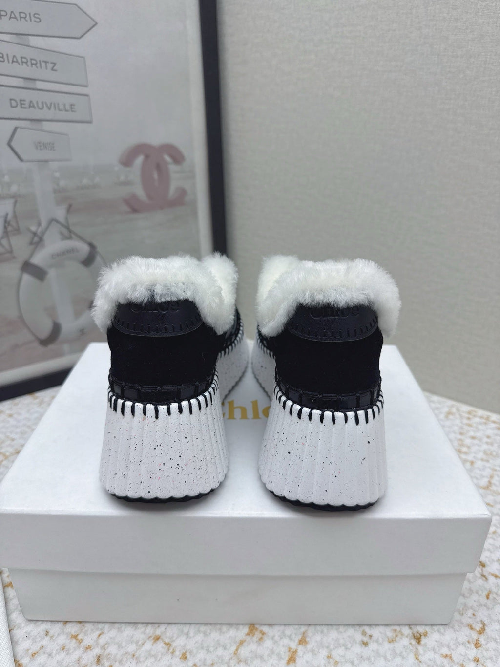 H-Sneakers