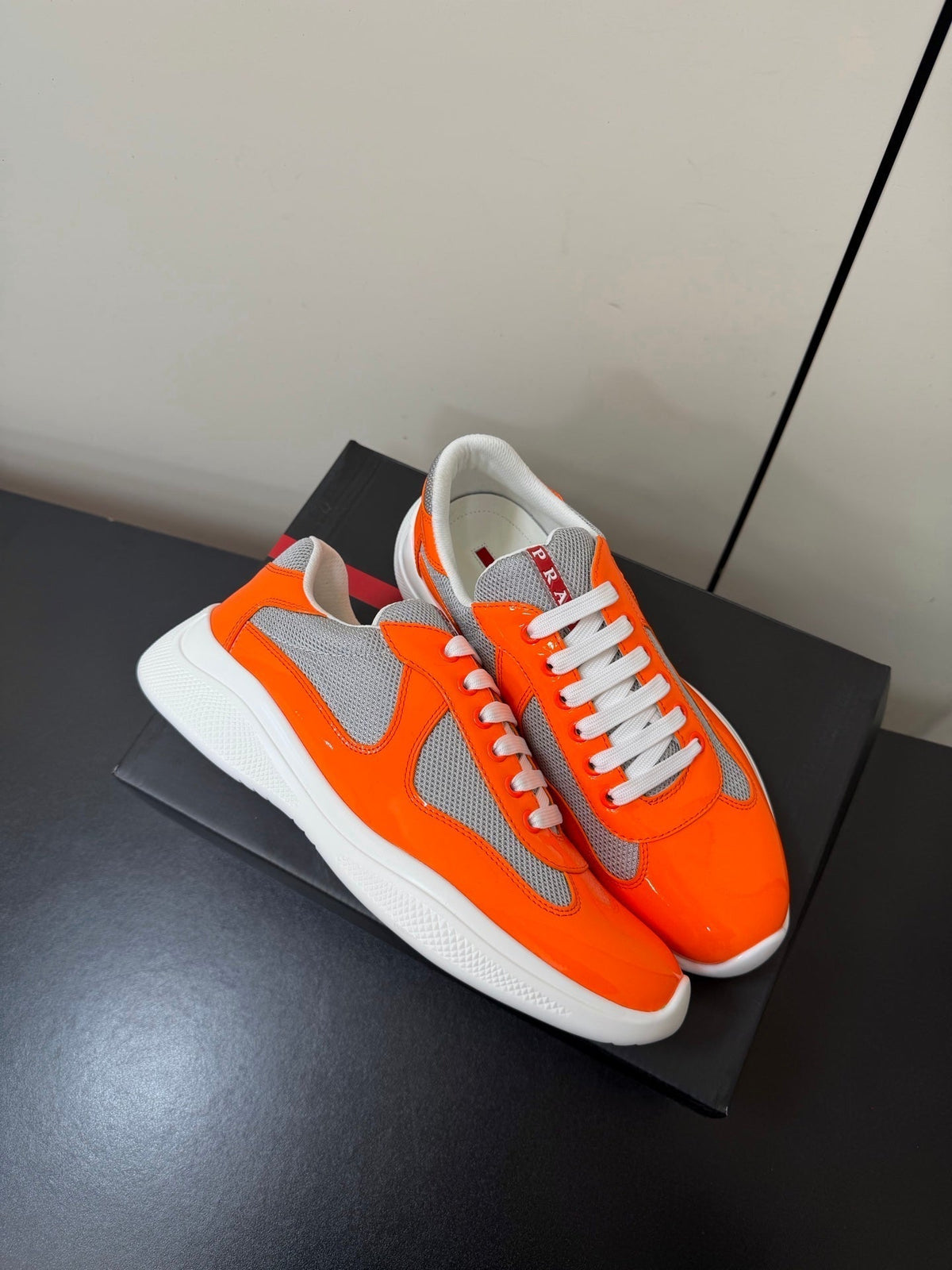P-Sneakers