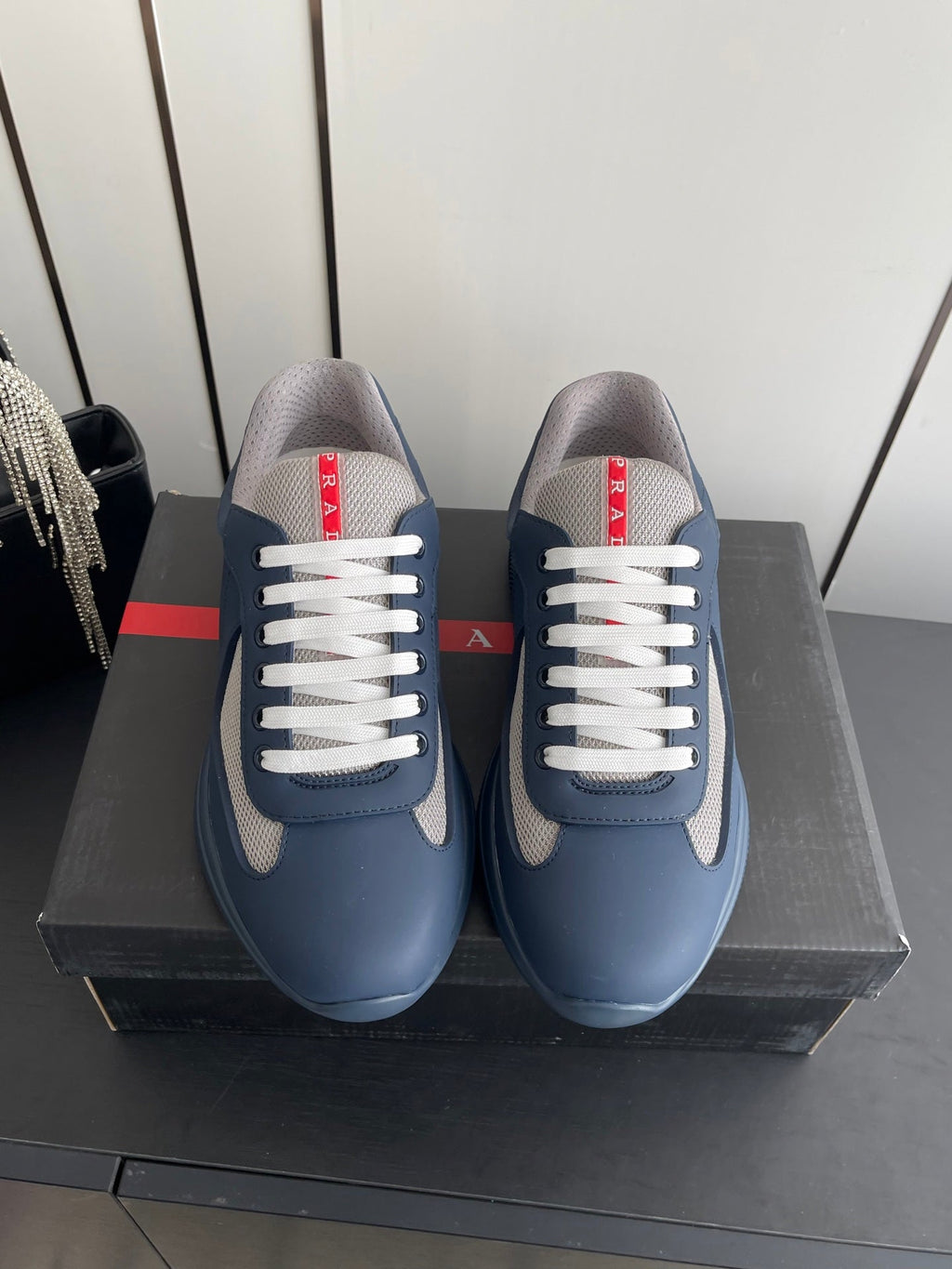 P-Sneakers