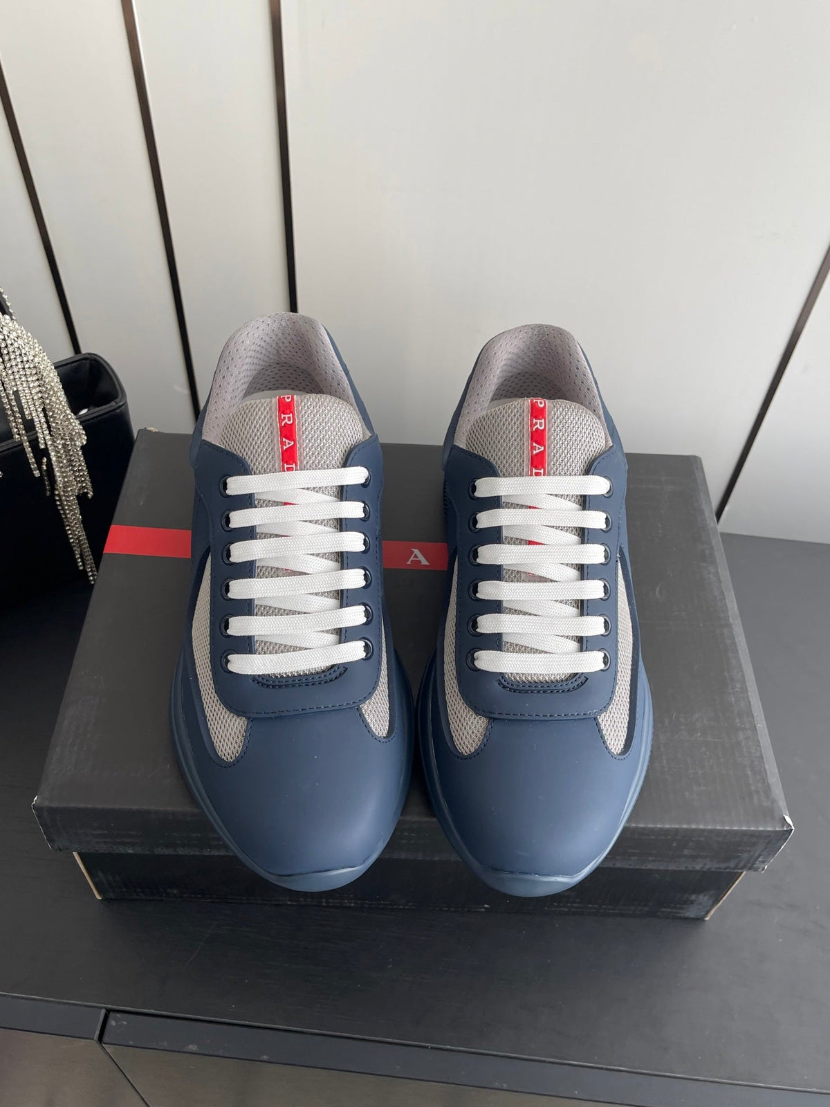 P-Sneakers