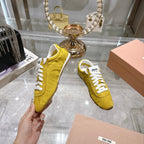 M-Sneakers