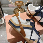 M-Sneakers